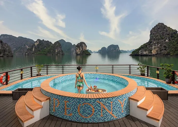 Peony Cruises Ha Long